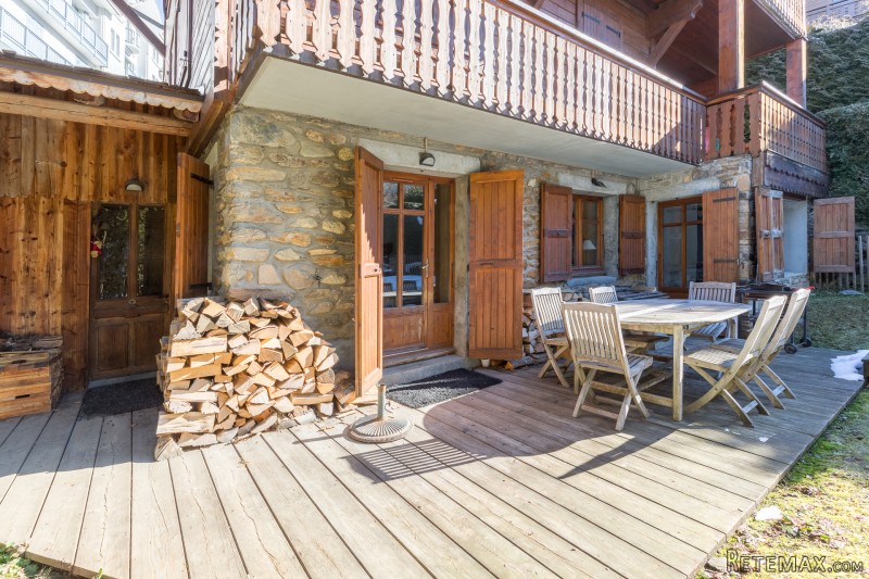 Ideally located, central 2 bedroom..