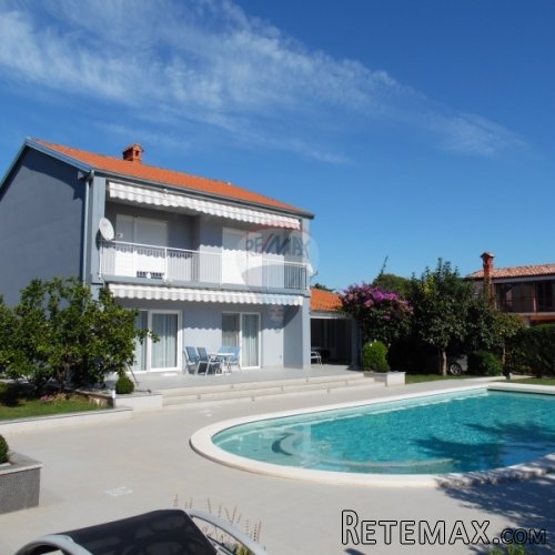 Istra,Štinjan,samostojeća apartmanska kuća sa bazenom...