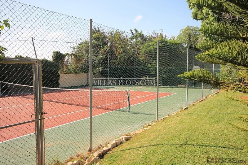 5 Bedroom Villa In Javea - 2