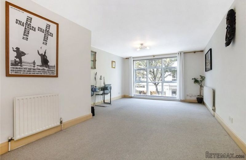 Silverdale Court, Goswell Road, London.. - 2