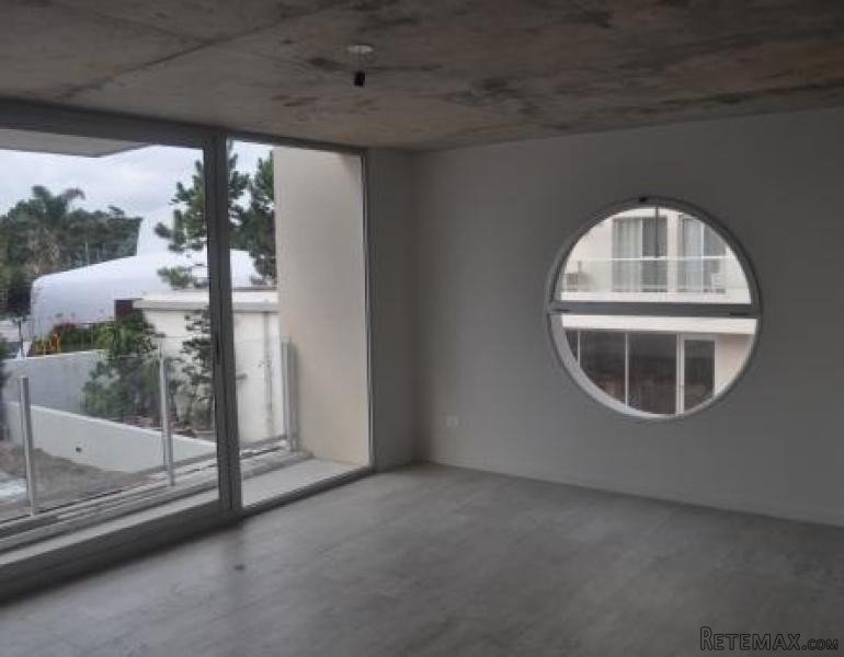 3 Bedroom Apartment - For Sale - Pinares - 2