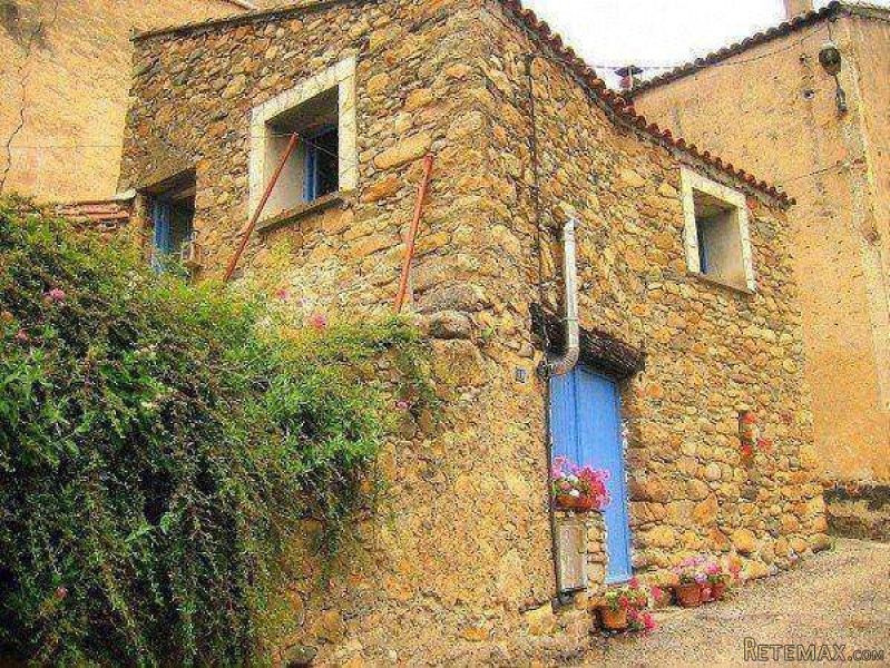 Pretty House, Fully Furnished, Terrace..