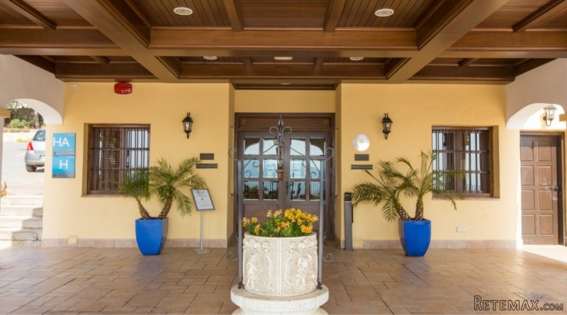 One Bedroom Townhouse, 26, Las Lomas..