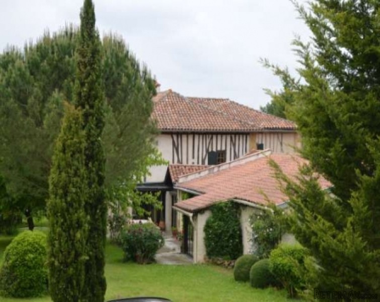 Maison De Maire Set On 1.6 Hectares Of.. - 2