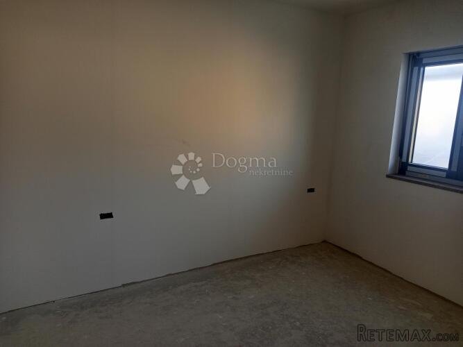 Penthouse u Puli, 120 m2, mirna lokacija s prekrasnim pogled - 3
