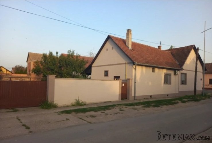 Porodicna kuca u srcu Starog Futoga-Novi Sad