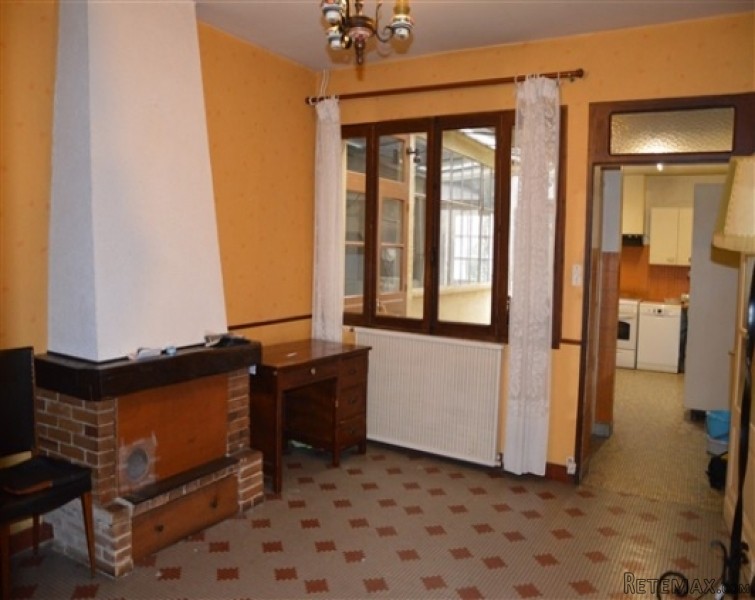 Spacious town house with courtyard and.. - 2