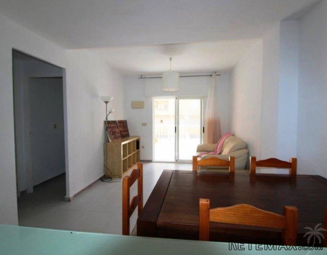 This ground floor apartment in La Mata has 2 bedrooms, 1.. - 4