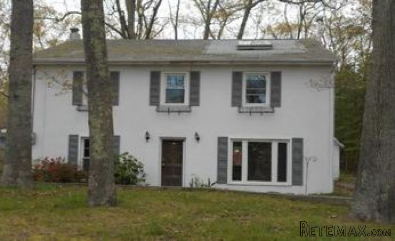 135 Eugene Furey Bl Bayville, NJ, 08721..