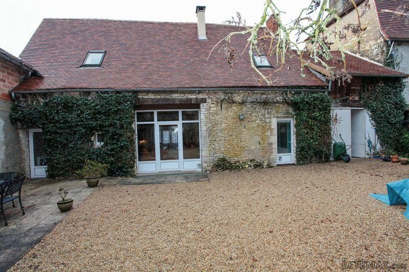 3 Bedroom Village House For Sale