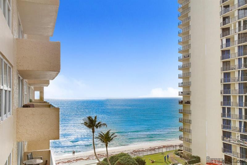 2 bedroom Residence For Sale: Singer..