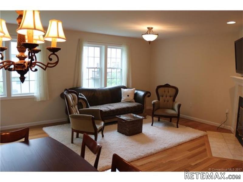 3 Bedrooms - Condo - CT - For Sale - 2