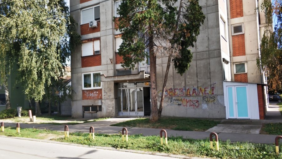 Prodajem dvosoban stan 61 m2 u ulici Branka Radičevića br.17 - 8
