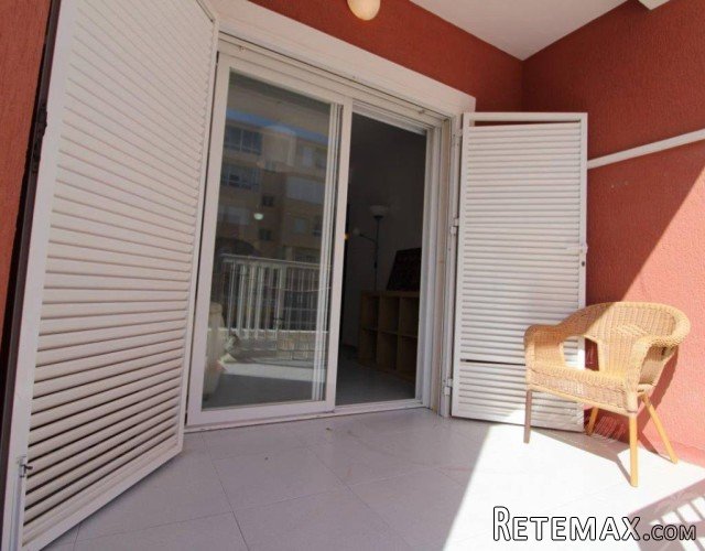 This ground floor apartment in La Mata has 2 bedrooms, 1.. - 8