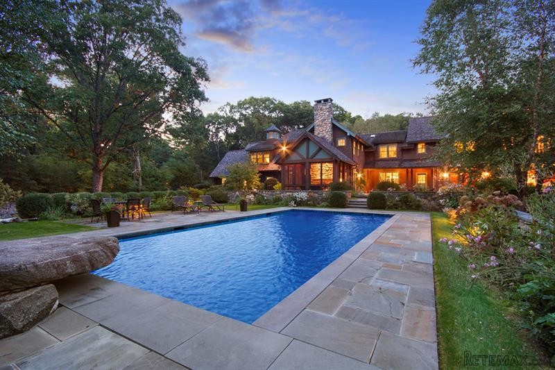 6 bedroom House For Sale: 12 Laurel.. - 2