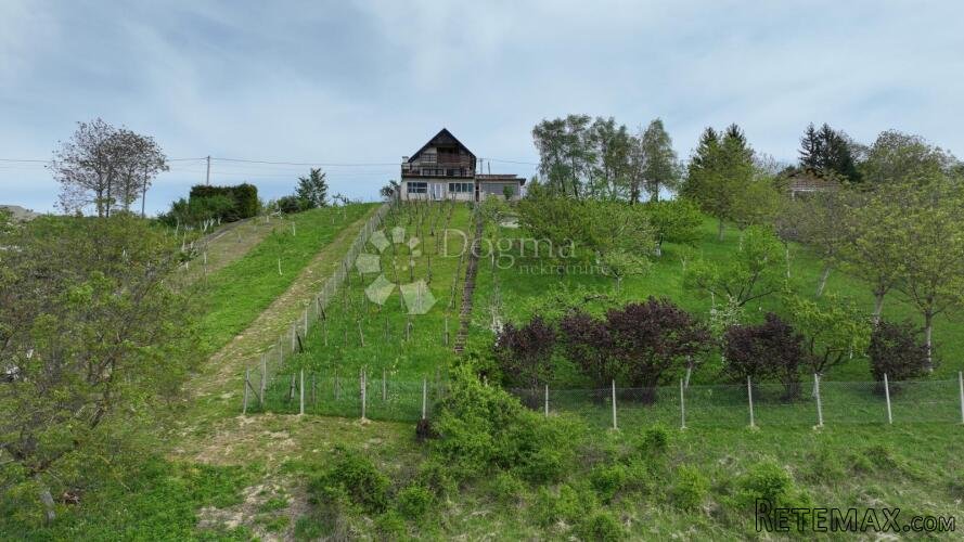 Idealna vikend kuća VUGROVEC 236.98 m²+okućnica 2746 m2 - 2