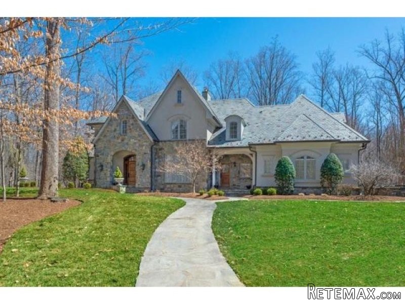 5 bedroom Detached House For Sale: 207.. - 2