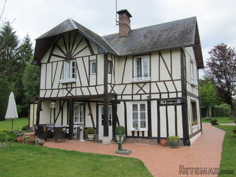 Main House and Guest Cottage