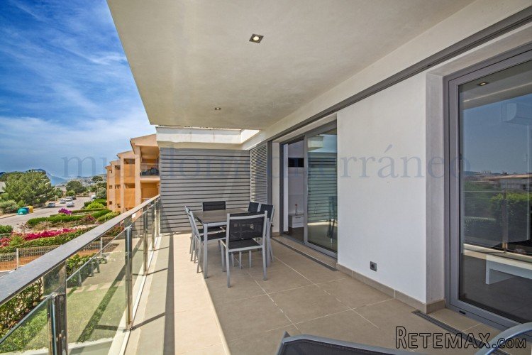 Contemporary apartment in a modern building with large.. - 2