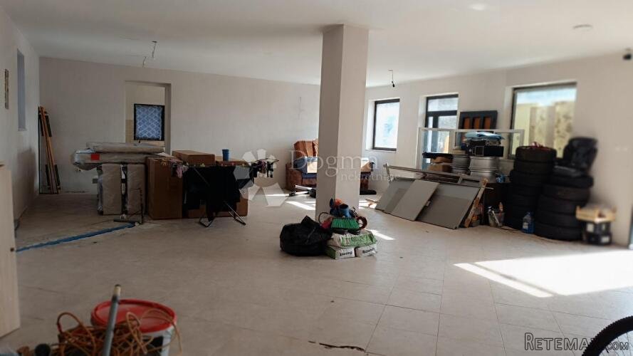 Mavrinci pp 126 m2, prizemlje, zakup