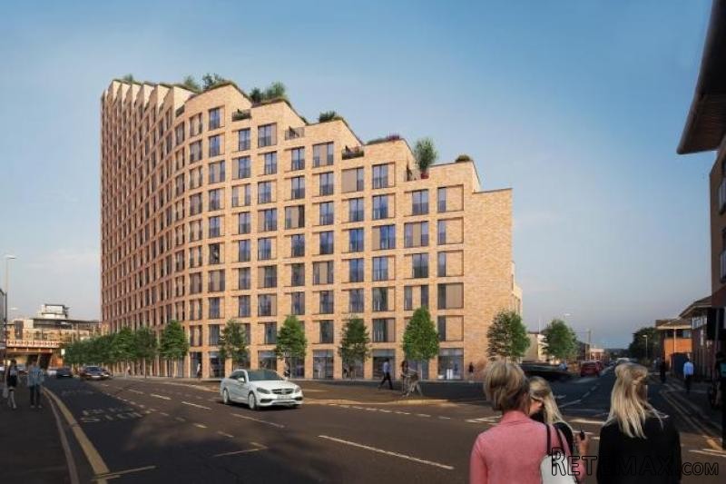 2 Bed Flat For Sale - 2