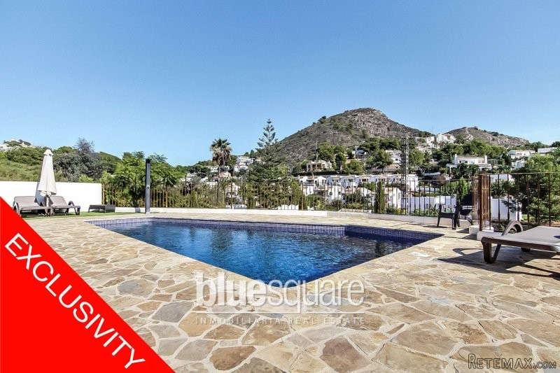 Exclusivity modern build villa El Portet
