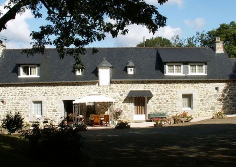 Lovely Longere Style Property