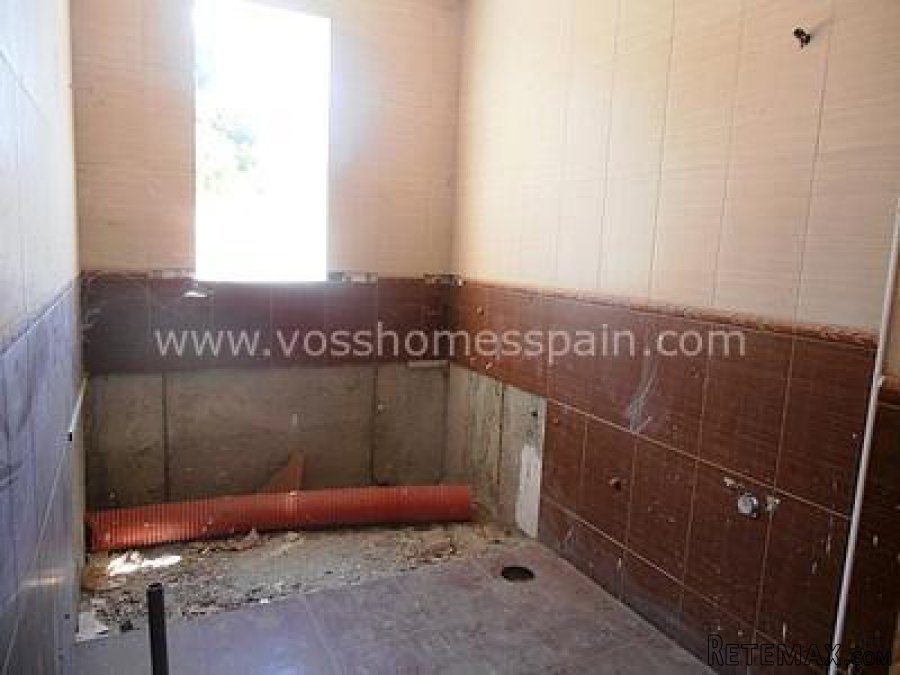 Villa that needs to be finished on a plot of 460m2. This.. - 6