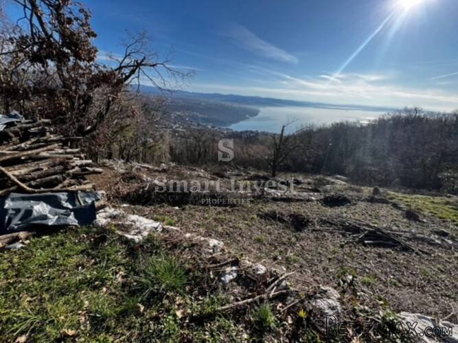 BREGI, građevinsko zemljište od 5208 m2 s pogledom na more