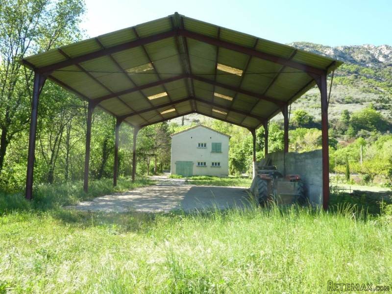 Pretty Villa With Land In Beautiful..