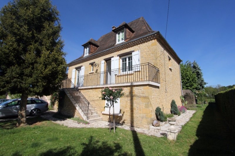 Charming House with Swimming Pool - 2