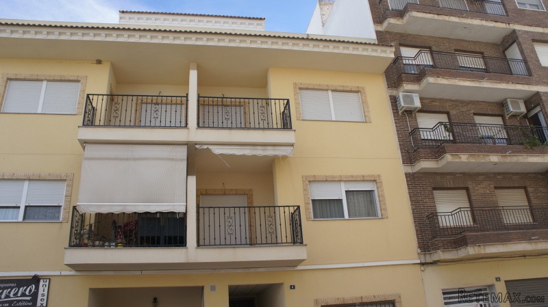 Ref. 9981, Spacious New 2 Bed Ground..