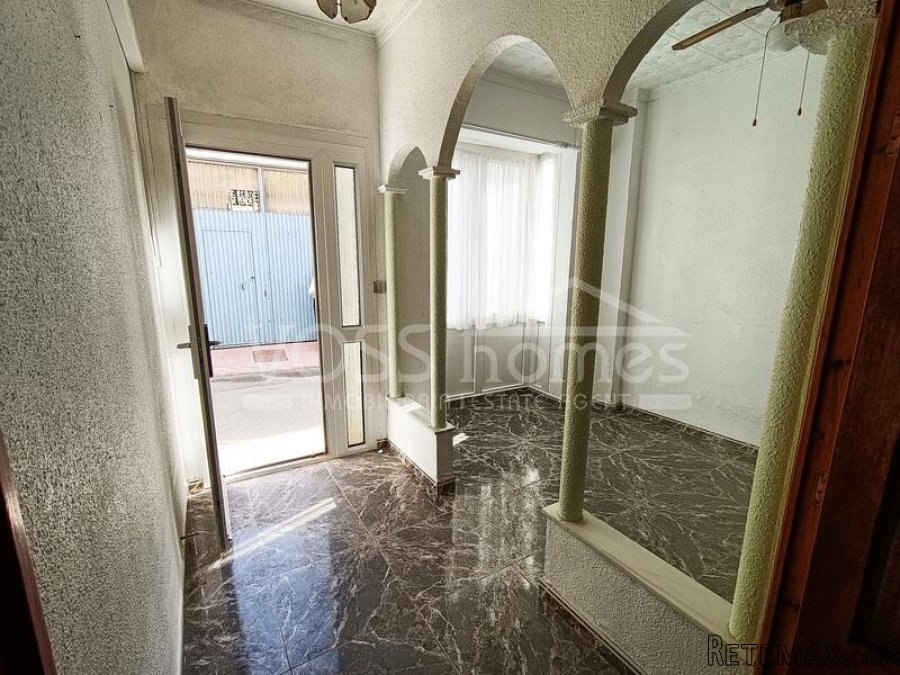 NEW LISTING WITH VOSS HOMES. A spacious 3 bed, 2 bath, 3.. - 2