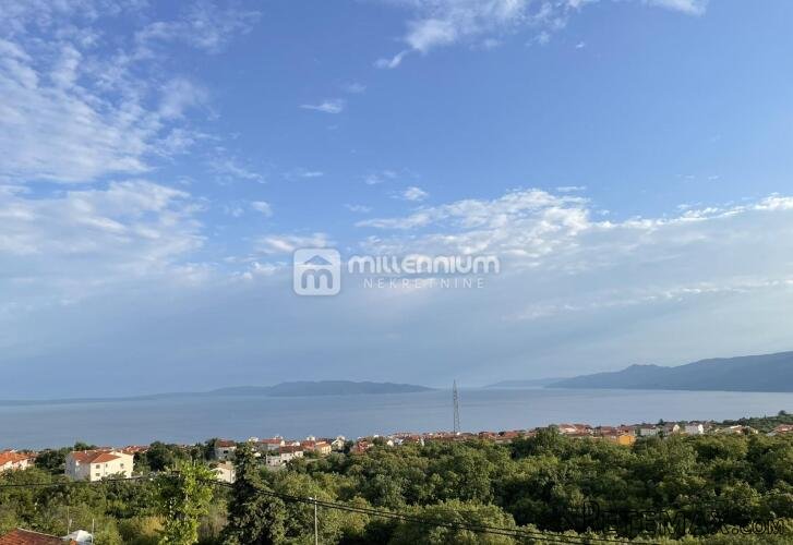 Marinići, 135m2, lijepi dvoetažni 3s+db, 4 balkona, parking