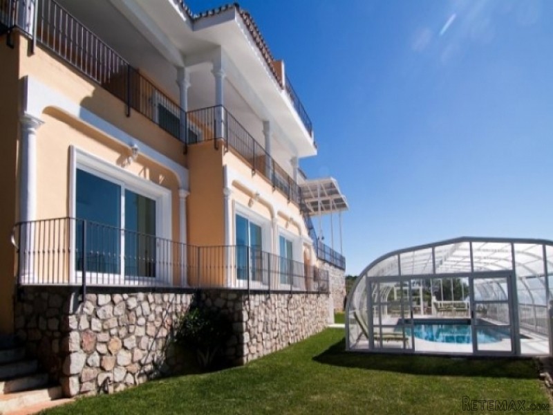 5 Bedroom Villa For Sale In Altos De..