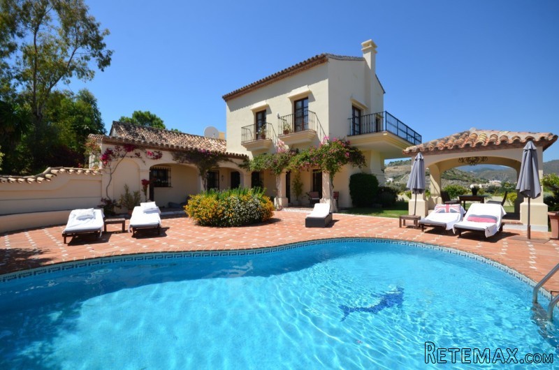 5 Bedrooms - House - Andalucia - For..