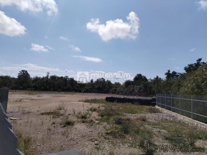 VIškovo, 6.401m2, negrađevinski teren u poslovnoj zoni