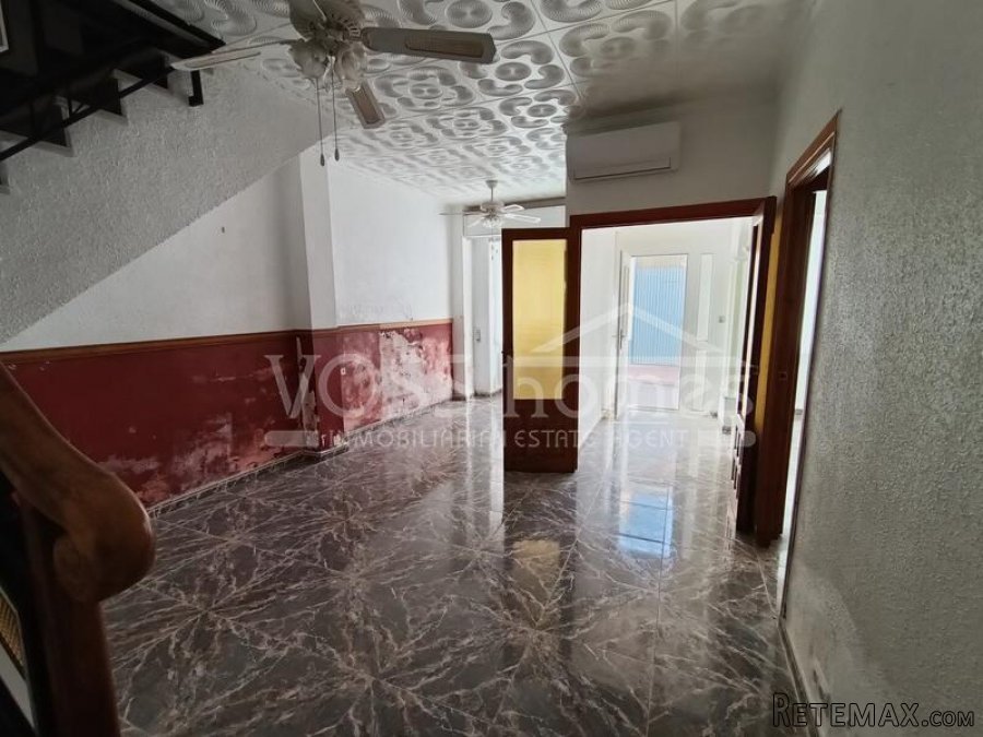 NEW LISTING WITH VOSS HOMES. A spacious 3 bed, 2 bath, 3.. - 8