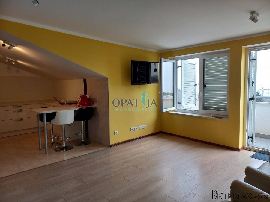Lovran, centar, 2s+db s pogledom - 2