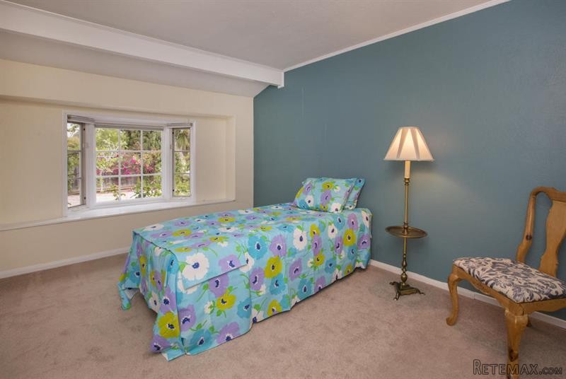 4 bedroom House For Sale: 236.. - 2