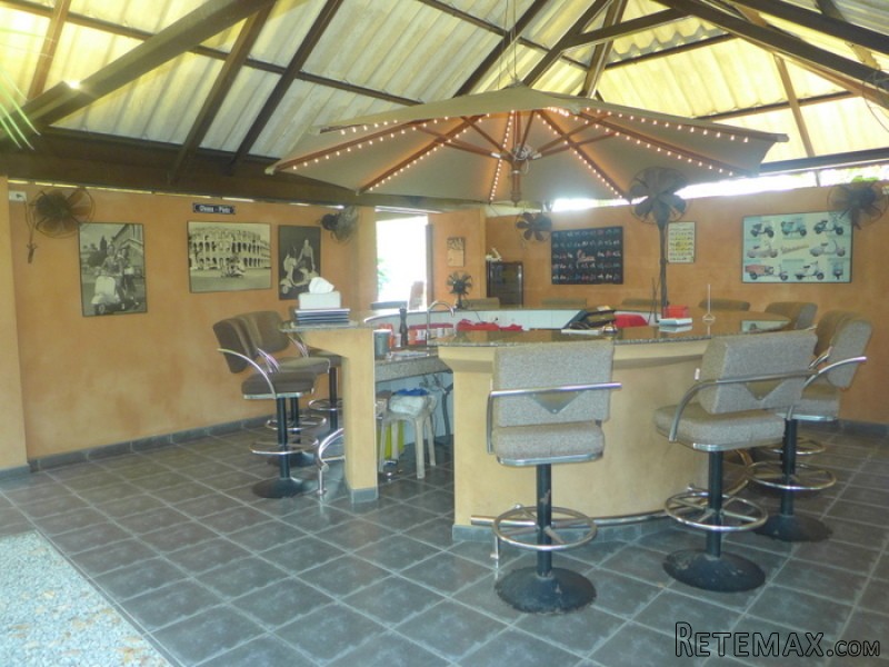 Popular freehold Restaurant in East.. - 2