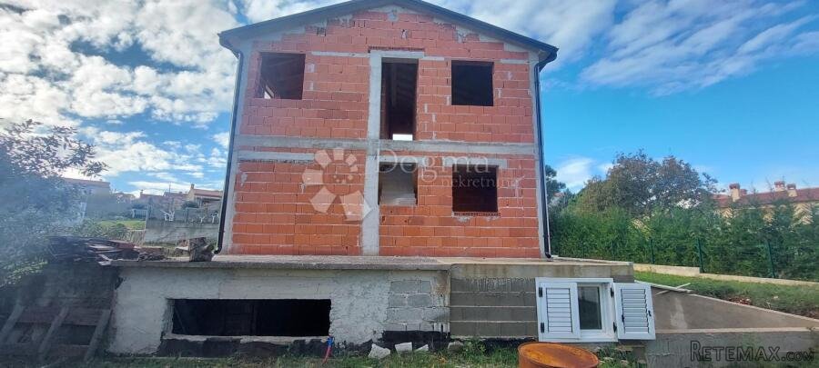 Kuća, roh bau, Ližnjan, pogled more - 11