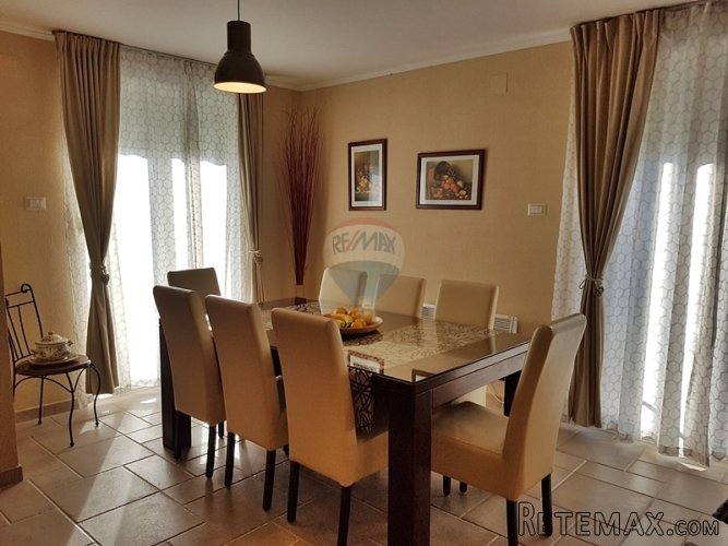 Novouređena apartmanska kuća blizu centra grada Umaga - 3