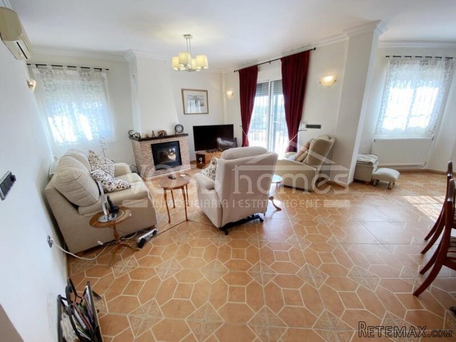 NEW & EXCLUSIVE TO VOSS HOMES - A large, 3 bed, 2 bath.. - 12