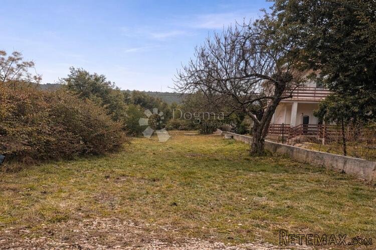 Sukošan (Marina Dalmacija) - građevinsko zemljište 1550 m2 - 2