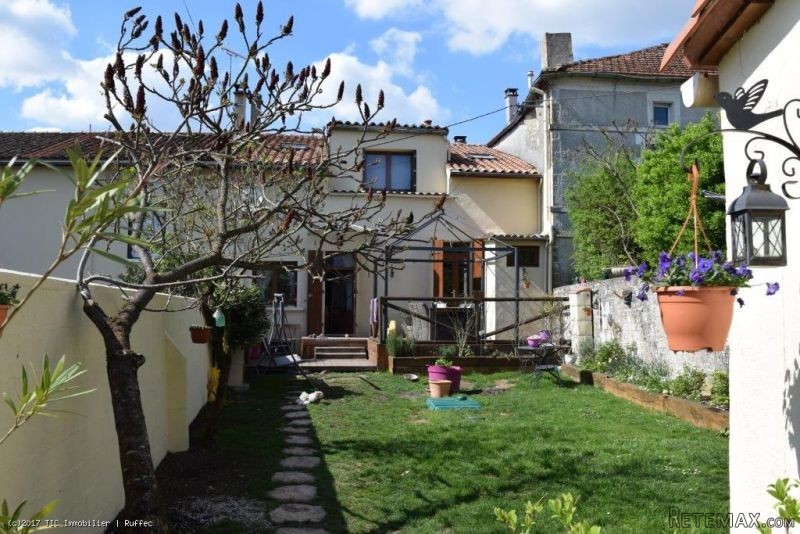 A 3 Bed Village House Close to Ruffec.. - 2