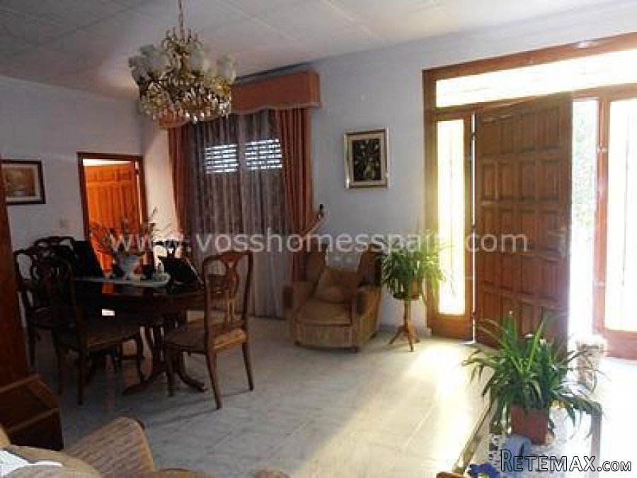 This is a lovely, old cortijo with many outbuildings.. - 9