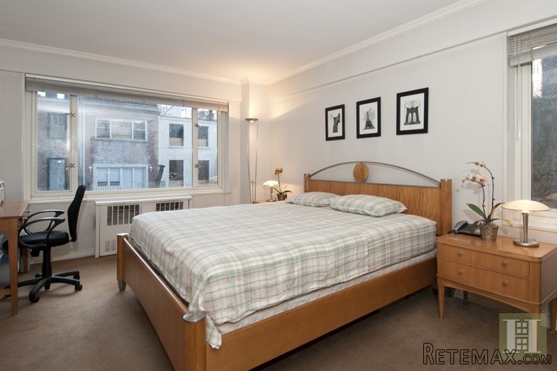 3 bedroom Apartment For Sale: 166 EAST.. - 2