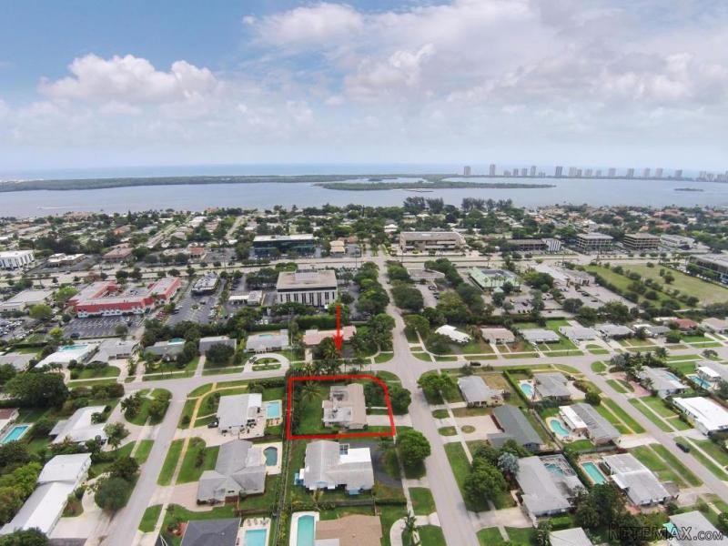 401 Lighthouse Dr, North Palm Beach, FL.. - 2