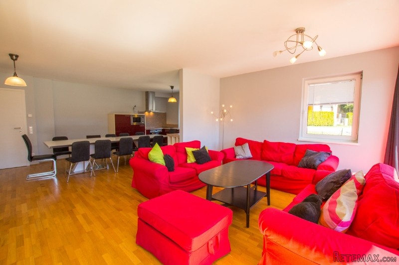 Generous Apartment With Wonderful View..